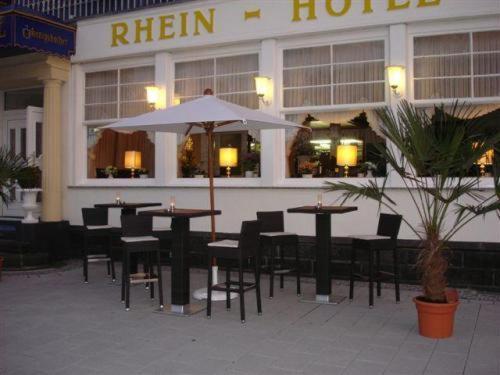 Rhein-Hotel Андернах Екстериор снимка