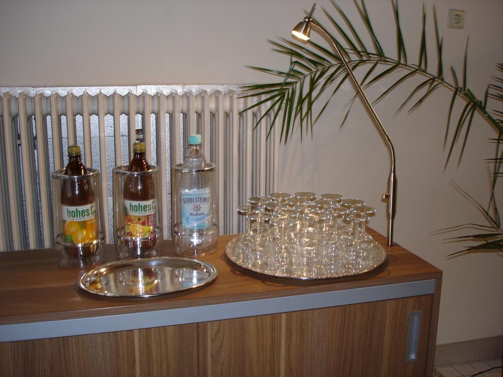 Rhein-Hotel Андернах Екстериор снимка
